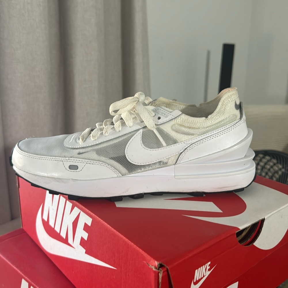 Nike woman shoes